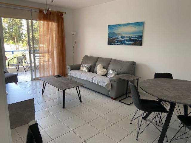 Apartment Iris Village Kato Пафос Экстерьер фото